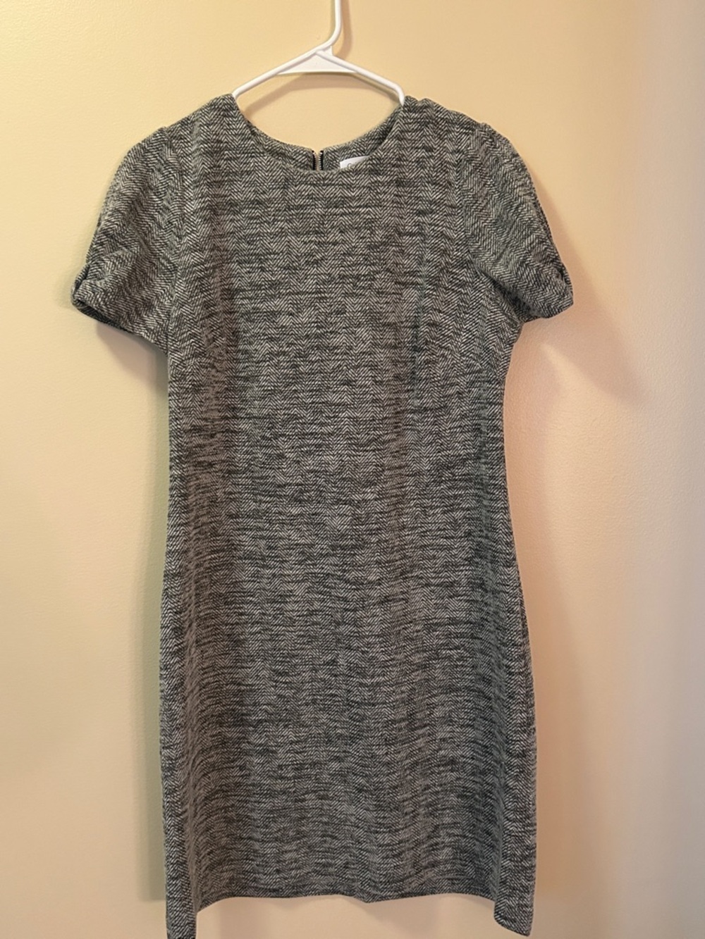 Calvin Klein Grey Textured Sheath Dress Short Sleeve Mini Size 10